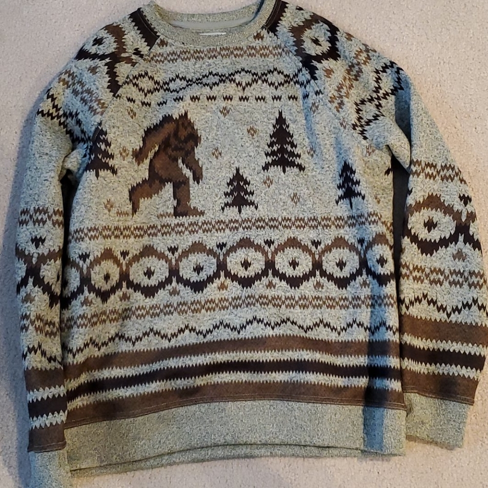Lucky Brand mens sasquatch big foot sweater xl